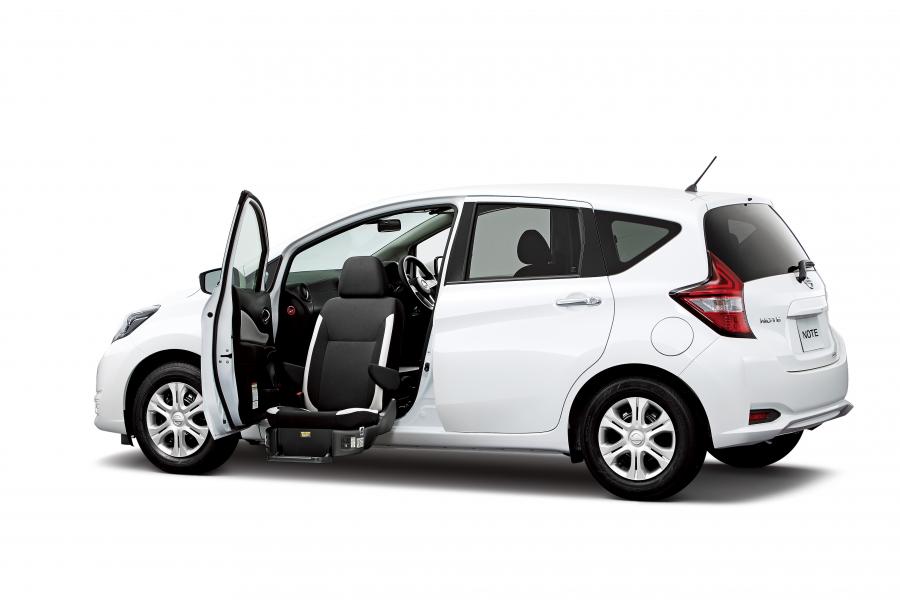  Nissan Note e-POWER (E12) 2016 года  (JP) (фото 5 из 13)